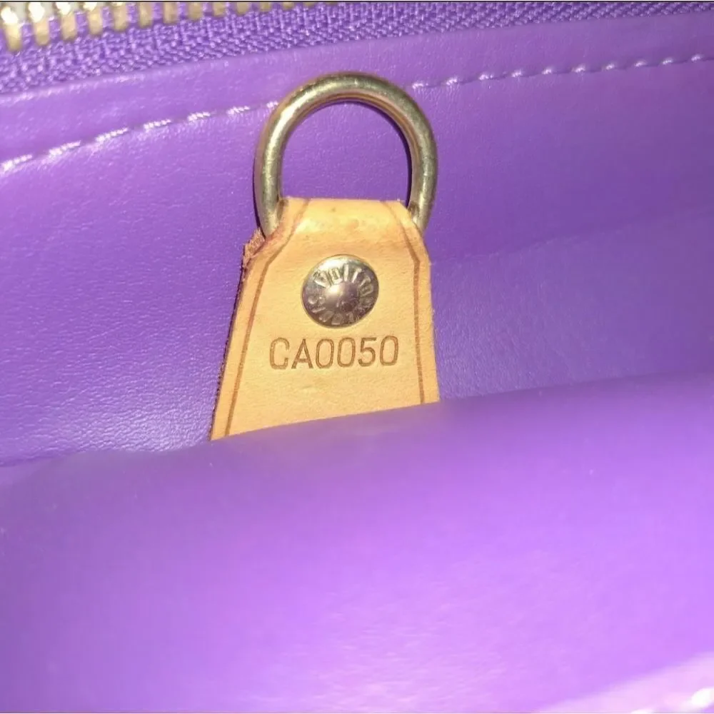 Authentic Louis Vuitton LV Hand Bag M91081 Sutton Purple/Bronze Vernis 2… - Picture 9 of 9